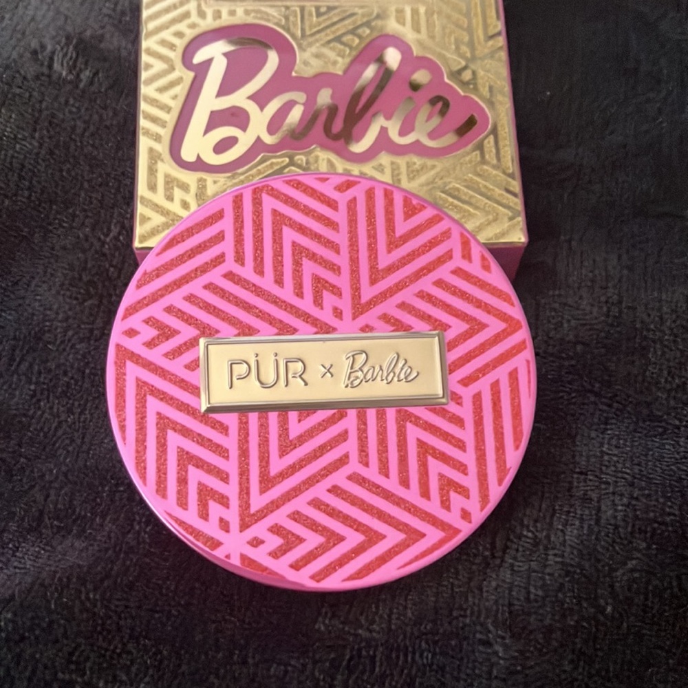 PUR X BARBIE Confident glow illuminating highlighter LIMITED EDITION
